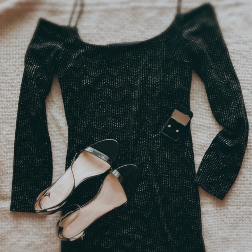 Velvet sequins gown ✨